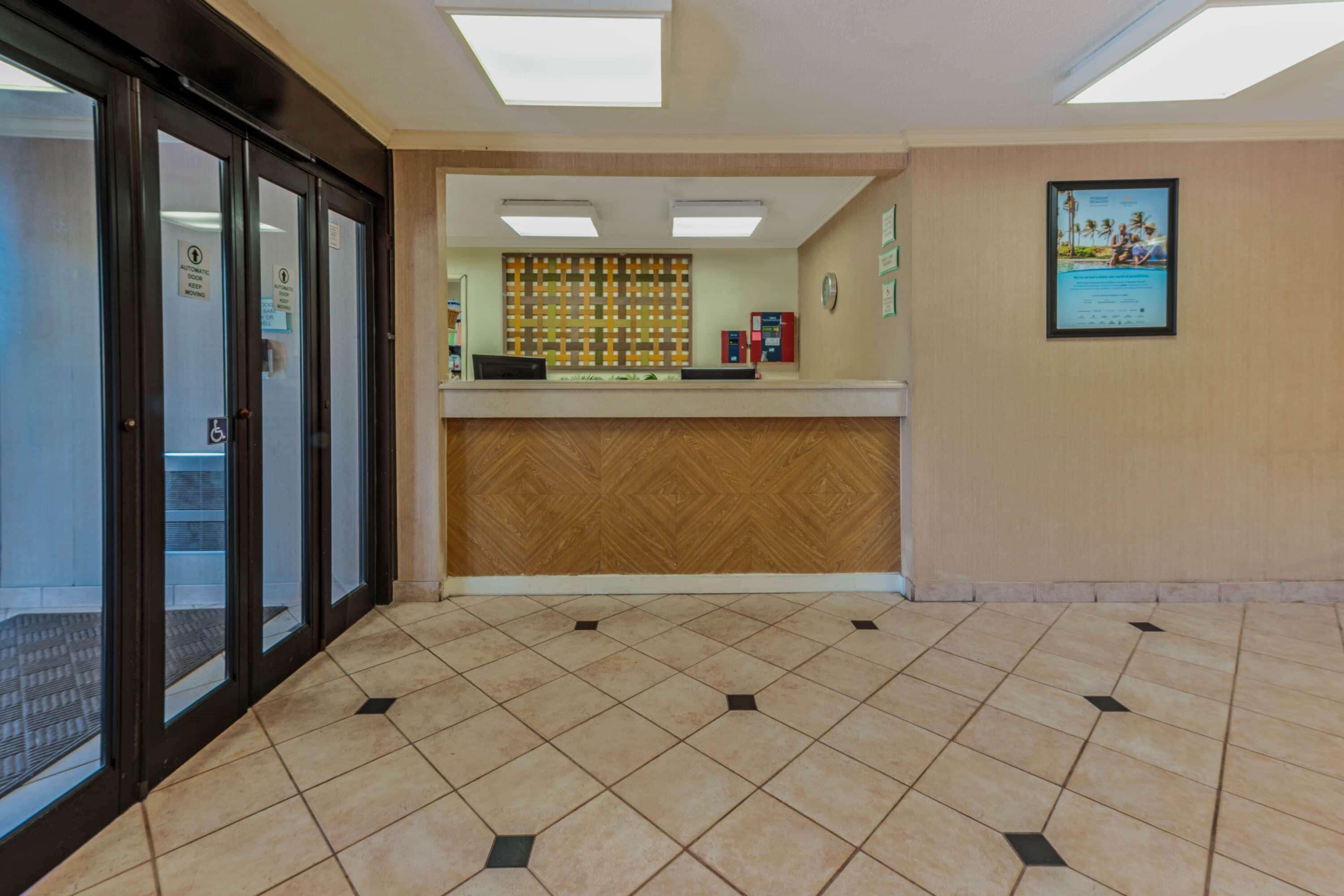 La Quinta By Wyndham Tampa Brandon West Hotel Heartland Eksteriør billede